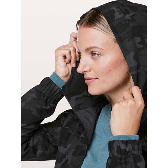 Lululemon Pack It Up Jacket
Incognito Camo Multi Grey Size 4/ Pristine - Picture 5 of 8